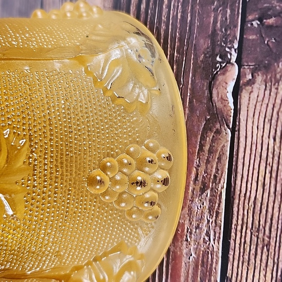 Vintage footed candy dish with lid - Picture 12 of 16